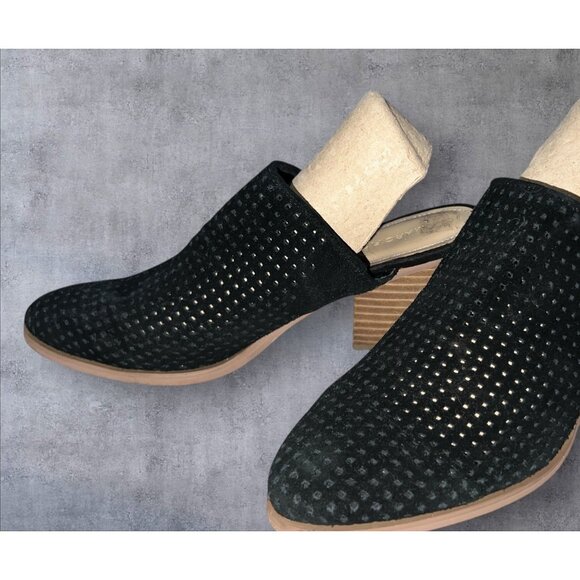 Marc Fisher Ripley Perforated Black Leather Mules With Stacked Heel Size 8M - Picture 8 of 16